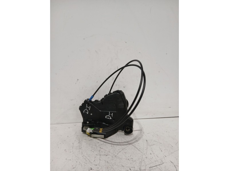 Recambio de cerradura puerta delantera izquierda para toyota auris (_e15_) 1.6 (zre151_) referencia OEM IAM 6904002210  