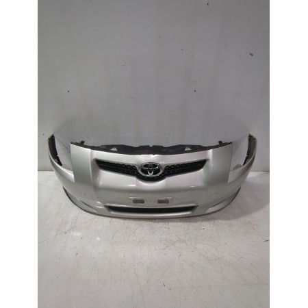 Recambio de paragolpes delantero para toyota auris (_e15_) 1.6 (zre151_) referencia OEM IAM 5211902970  