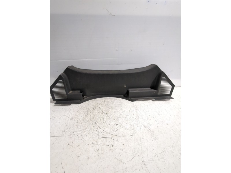 Recambio de moldura maletero para opel astra h gtc (a04) 1.7 cdti (l08) referencia OEM IAM 24464146  
