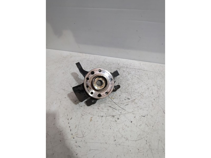 Recambio de mangueta delantera derecha para opel astra h sedán (a04) 1.7 cdti (l69) referencia OEM IAM 13156038  