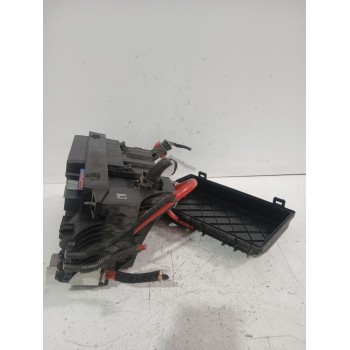 Recambio de caja reles / fusibles para opel astra h sedán (a04) 1.7 cdti (l69) referencia OEM IAM 13206748  