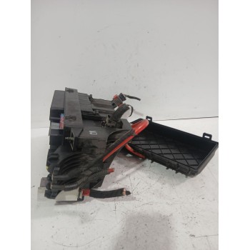 Recambio de caja reles / fusibles para opel astra h sedán (a04) 1.7 cdti (l69) referencia OEM IAM 13206748  