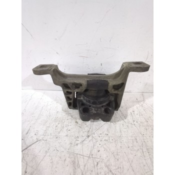SOPORTE MOTOR IZQUIERDO 326B40 