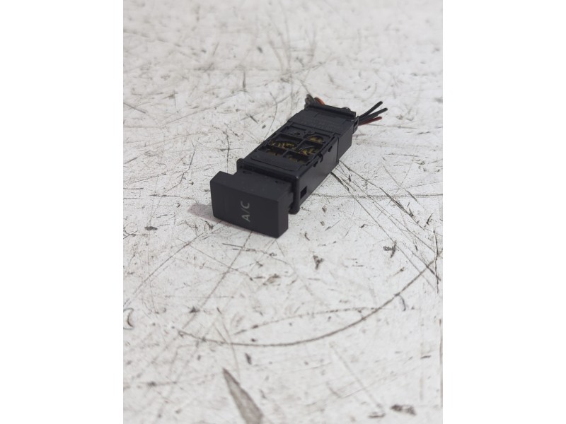 Recambio de interruptor para land rover freelander i (l314) 2.0 td4 4x4 referencia OEM IAM YUG500300PUY  