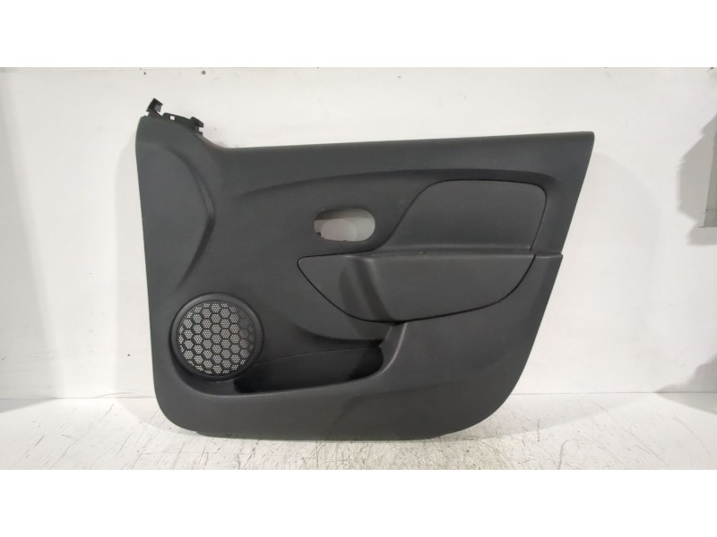 Recambio de guarnecido puerta delantera derecha para dacia sandero ii (b8_) 1.5 dci referencia OEM IAM 809002071R  