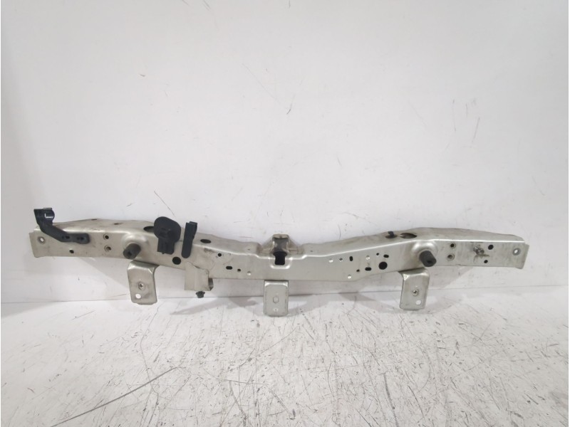 Recambio de travesaño superior para toyota auris (_e15_) 1.6 (zre151_) referencia OEM IAM 5710402160  