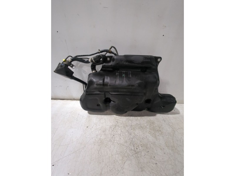 Recambio de deposito combustible para toyota auris (_e15_) 1.6 (zre151_) referencia OEM IAM 7711102150  