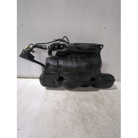 Recambio de deposito combustible para toyota auris (_e15_) 1.6 (zre151_) referencia OEM IAM 7711102150  