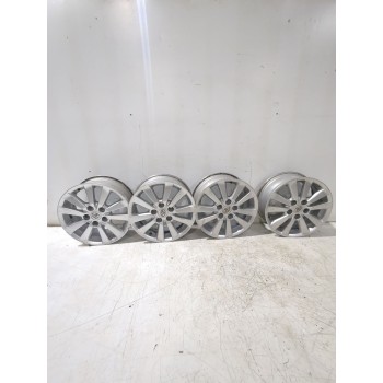 Recambio de juego llantas para toyota auris (_e15_) 1.6 (zre151_) referencia OEM IAM HL42801  