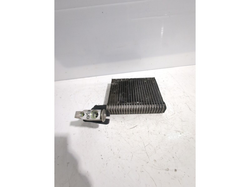 Recambio de evaporador aire acondicionado para peugeot 107 (pm_, pn_) 1.4 hdi referencia OEM IAM F667713AL  