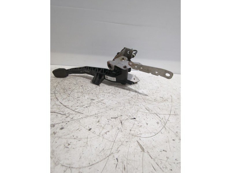 Recambio de pedal embrague para ford focus ii sedán (db_, fch, dh) 1.6 tdci referencia OEM IAM 4M517B633XB  