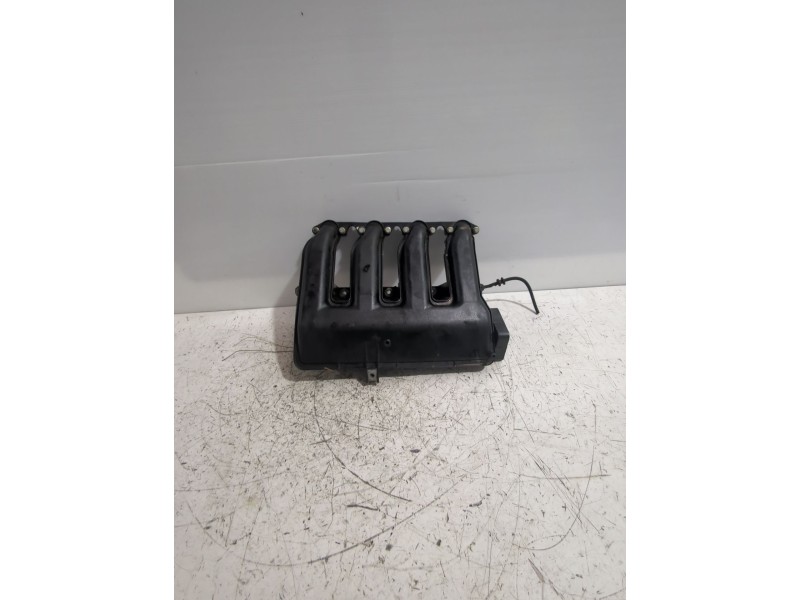 Recambio de colector admision para land rover freelander i (l314) 2.0 td4 4x4 referencia OEM IAM LKB109040L  