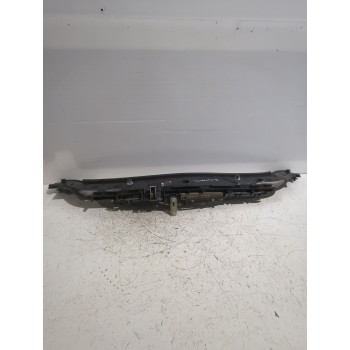 TRAVESAÑO SUPERIOR 8200589928 