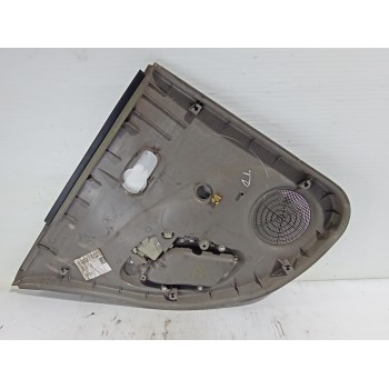 Recambio de guarnecido puerta trasera derecha para nissan micra (k12e) acenta referencia OEM IAM 82900AX100  