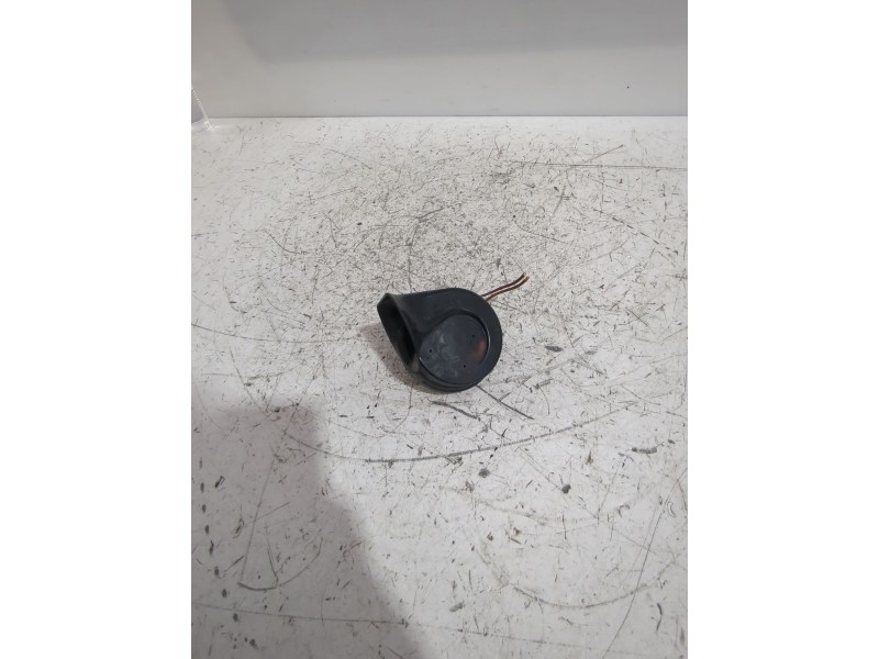 Recambio de claxon para opel astra h gtc (a04) 1.7 cdti (l08) referencia OEM IAM E1000209  