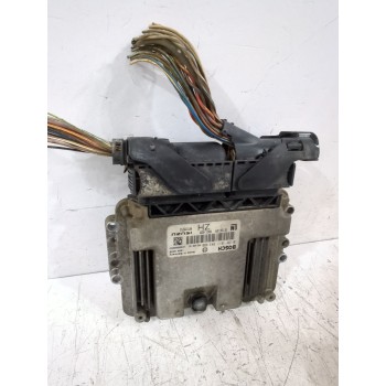 Recambio de centralita motor uce para opel astra h gtc (a04) 1.7 cdti (l08) referencia OEM IAM 0281011943  