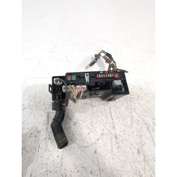 CAJA RELES / FUSIBLES 5014P01 