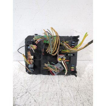 CAJA RELES / FUSIBLES 6500Y1 