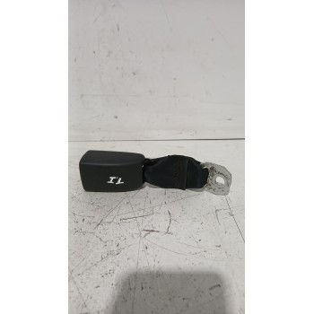 Recambio de enganche cinturon trasero izquierdo para peugeot 107 (pm_, pn_) 1.4 hdi referencia OEM IAM 8974LP  