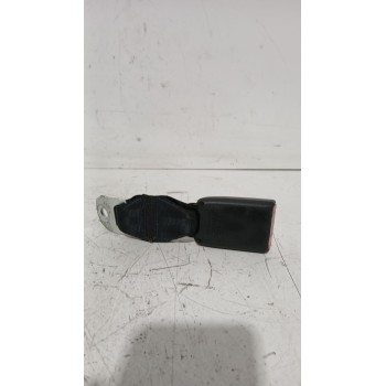 Recambio de enganche cinturon trasero izquierdo para peugeot 107 (pm_, pn_) 1.4 hdi referencia OEM IAM 8974LP  