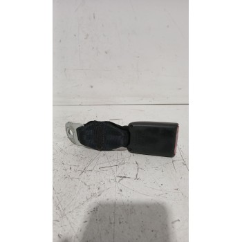 Recambio de enganche cinturon trasero izquierdo para peugeot 107 (pm_, pn_) 1.4 hdi referencia OEM IAM 8974LP  
