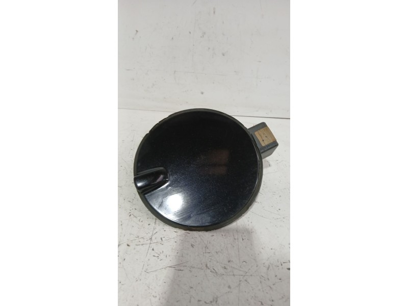 Recambio de tapa exterior combustible para opel astra h gtc (a04) 1.7 cdti (l08) referencia OEM IAM 13111596  