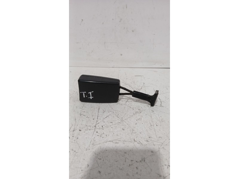 Recambio de enganche cinturon trasero izquierdo para opel astra h gtc (a04) 1.7 cdti (l08) referencia OEM IAM 401266978  