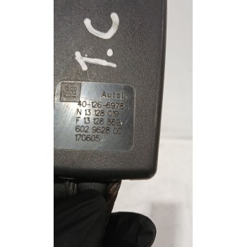 Recambio de enganche cinturon trasero central para opel astra h gtc (a04) 1.7 cdti (l08) referencia OEM IAM 401266978  