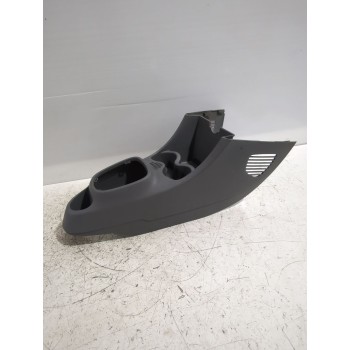 Recambio de consola central para peugeot 107 (pm_, pn_) 1.4 hdi referencia OEM IAM 588110H010  
