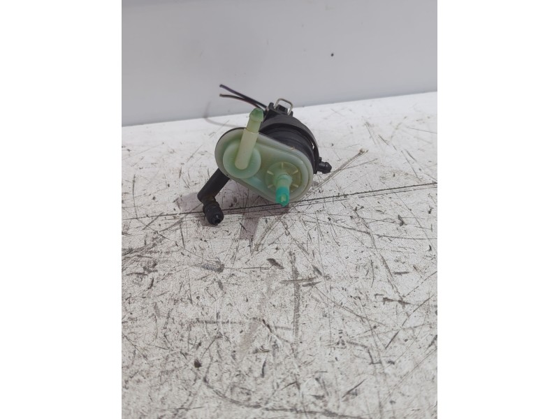 Recambio de bomba limpia para opel astra h gtc (a04) 1.7 cdti (l08) referencia OEM IAM 90585762  