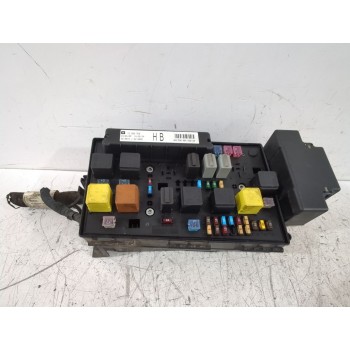 Recambio de caja reles / fusibles para opel astra h gtc (a04) 1.7 cdti (l08) referencia OEM IAM 13208748  