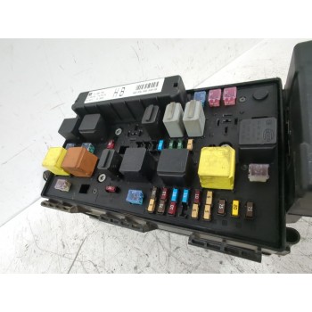 Recambio de caja reles / fusibles para opel astra h gtc (a04) 1.7 cdti (l08) referencia OEM IAM 13208748  