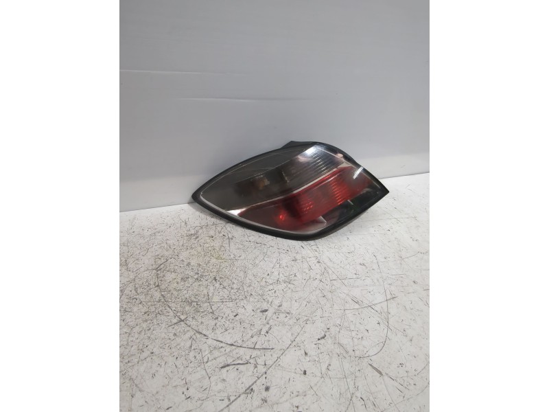 Recambio de piloto trasero izquierdo para opel astra h gtc (a04) 1.7 cdti (l08) referencia OEM IAM 93190790  