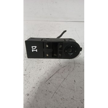 Recambio de mando elevalunas delantero izquierdo para opel astra h gtc (a04) 1.7 cdti (l08) referencia OEM IAM 13228879  