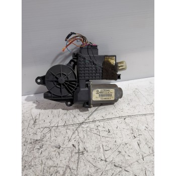 Recambio de motor elevalunas delantero izquierdo para volkswagen polo iv (9n_, 9a_) 1.9 sdi referencia OEM IAM 6Y2959802  