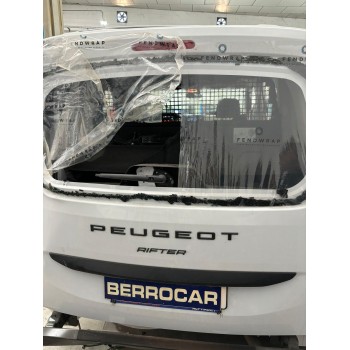 peugeot rifter del año 2024