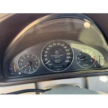 mercedes-benz clk (c209) del año 2002