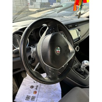 alfa romeo giulietta (940_) del año 2015