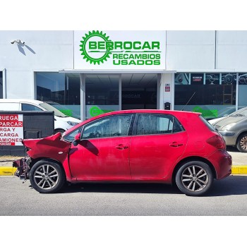 toyota auris (_e15_) del año 2010