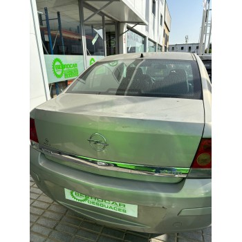 opel astra h sedán (a04) del año 2009