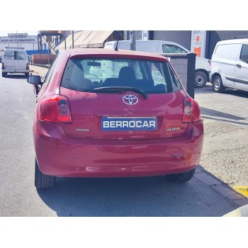 toyota auris (_e15_) del año 2010