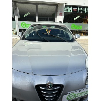 alfa romeo giulietta (940_) del año 2015