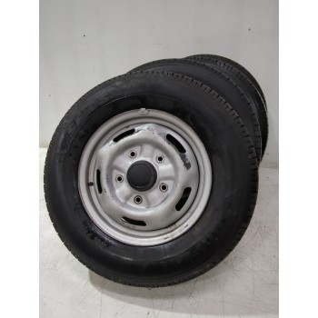 Recambio de juego llantas para ford transit caja cerrada ´06 2.2 tdci cat referencia OEM IAM 4519392  