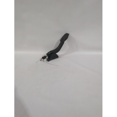 Recambio de pedal acelerador para peugeot 107 (pm_, pn_) 1.4 hdi referencia OEM IAM 1601G4  
