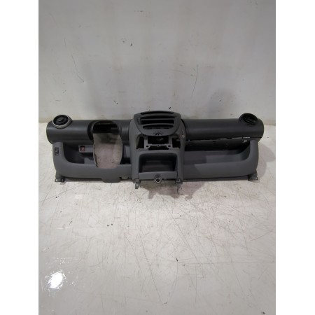 Recambio de salpicadero para peugeot 107 (pm_, pn_) 1.4 hdi referencia OEM IAM 558700H010  
