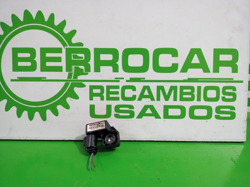 Recambio de sensor para renault scenic ii 1.5 dci diesel referencia OEM IAM 8200411025  