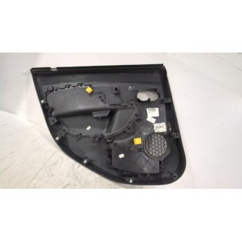 Recambio de guarnecido puerta trasera derecha para dacia sandero ii (b8_) 1.5 dci referencia OEM IAM 829A02084R  
