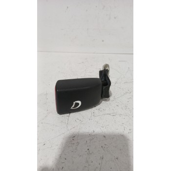 Recambio de enganche cinturon trasero derecho para peugeot 107 (pm_, pn_) 1.4 hdi referencia OEM IAM 8974LP  