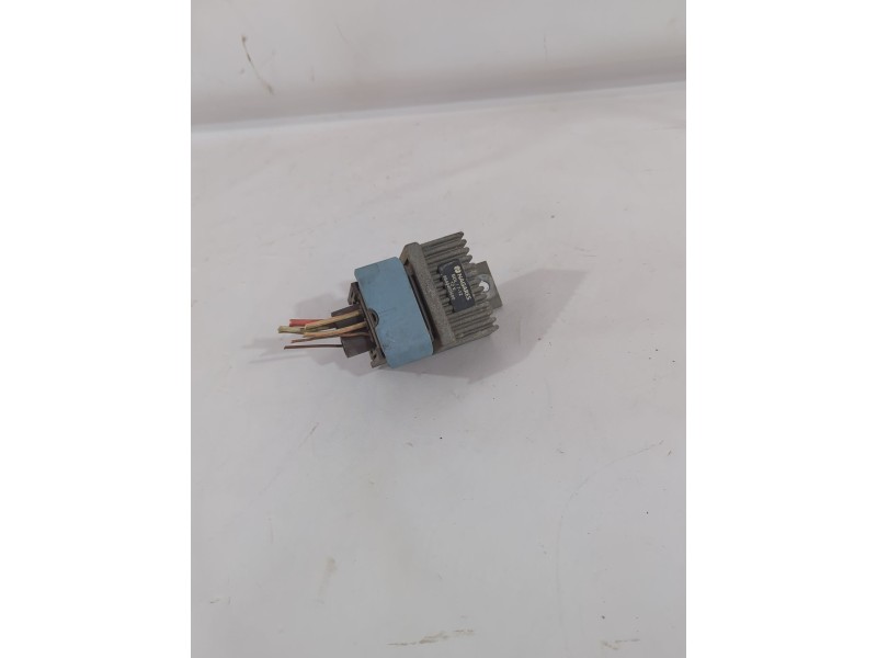 Recambio de caja precalentamiento para renault megane ii coupé-cabriolet (em0/1_) 1.5 dci (em1e) referencia OEM IAM 9640469680  