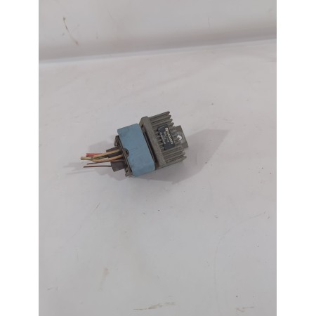 Recambio de caja precalentamiento para renault megane ii coupé-cabriolet (em0/1_) 1.5 dci (em1e) referencia OEM IAM 9640469680  